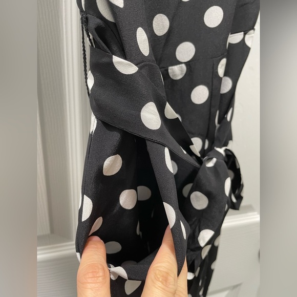 L'agence Jaelyn V Neck Cami Polka Dot Retro Silk Printed Jumpsuit size 2 - Picture 7 of 14